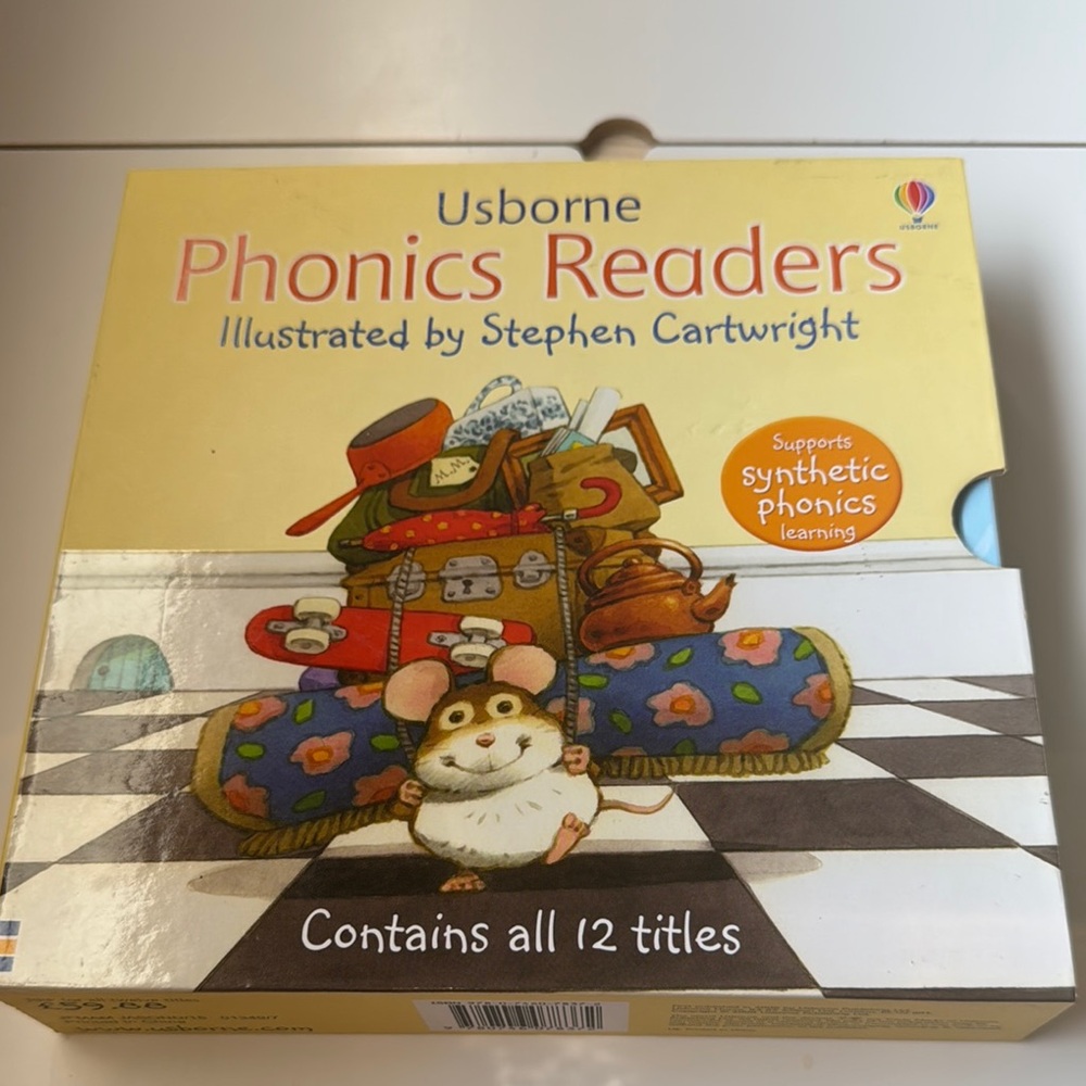 Usborne Phonics Readers Box Set